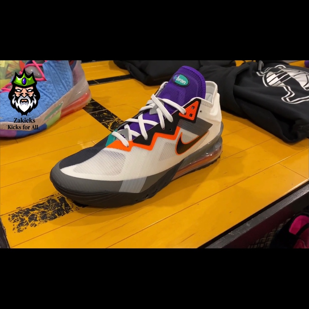 LeBron 18 Sneakers